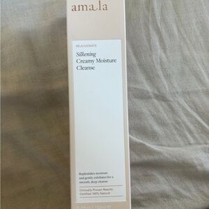 Amala Silkening Creamy Moisture Cleanse